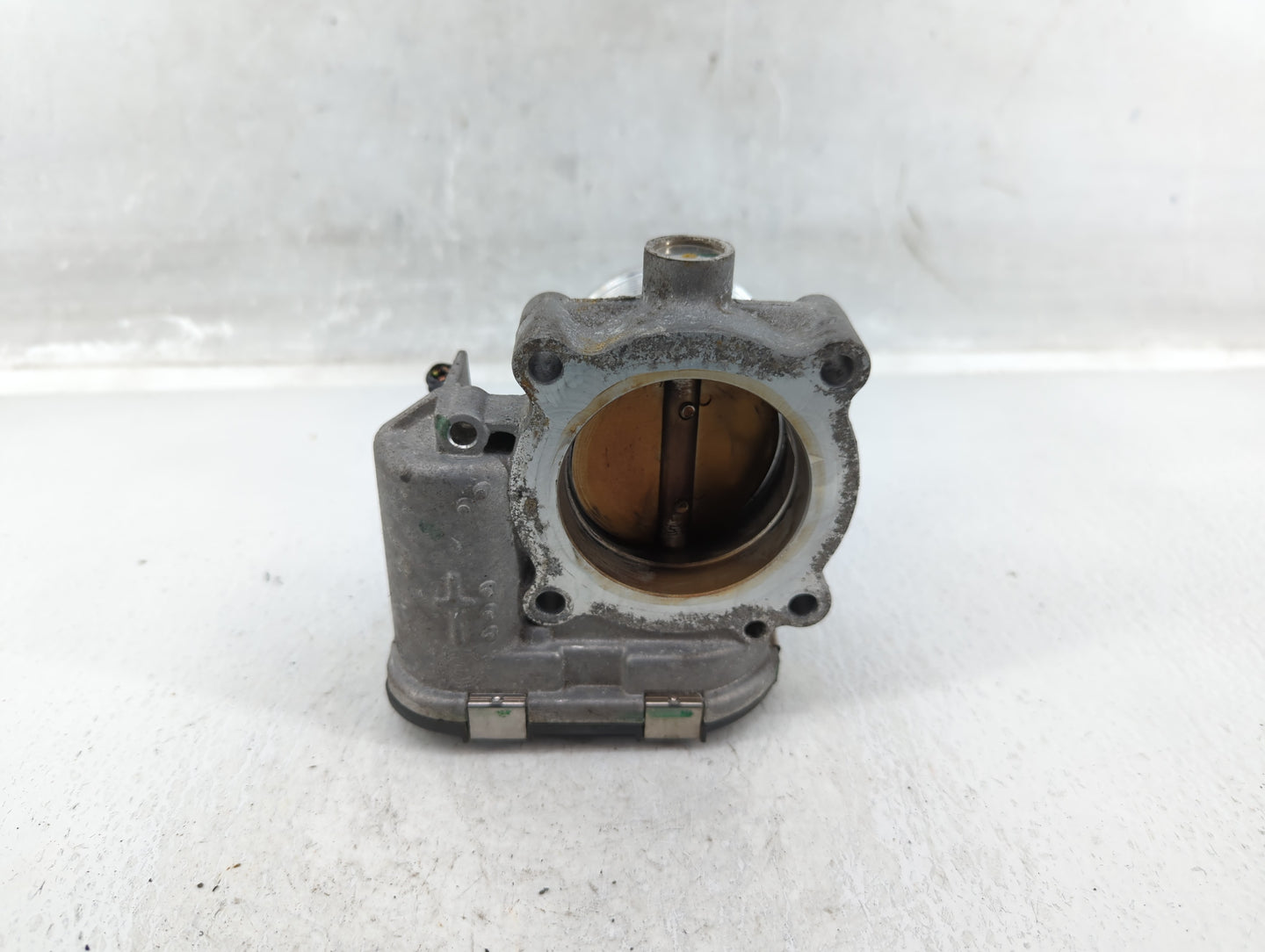 2014-2017 Volkswagen Beetle Throttle Body P/N:06K 133 062E Fits Fits 2014 2015 2016 2017 OEM Used Auto Parts - Oemusedautopa