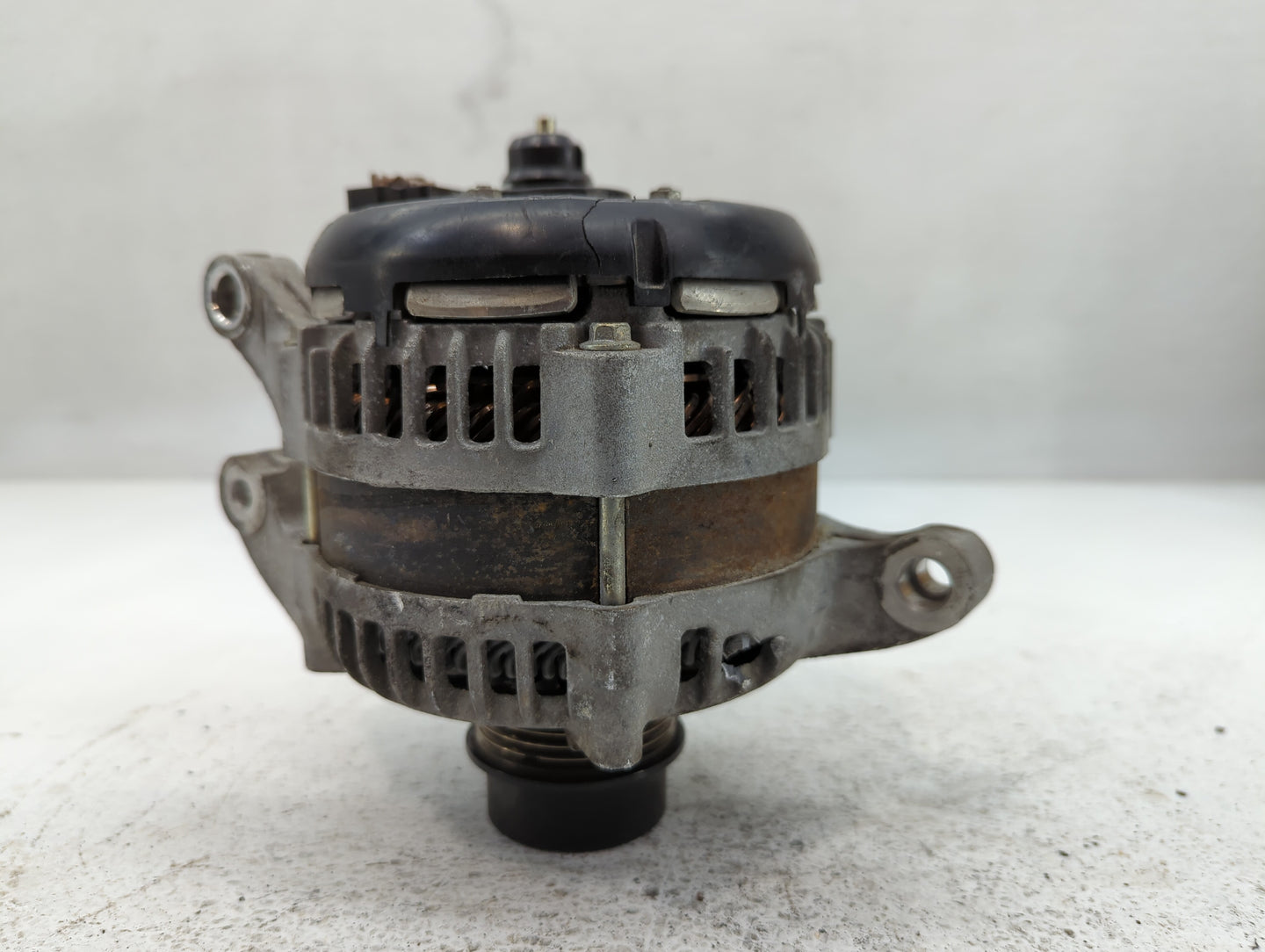 2016-2019 Volkswagen Beetle Alternator Replacement Generator Charging Assembly Engine OEM P/N:G2GT-10300-AA Fits OEM Used Au