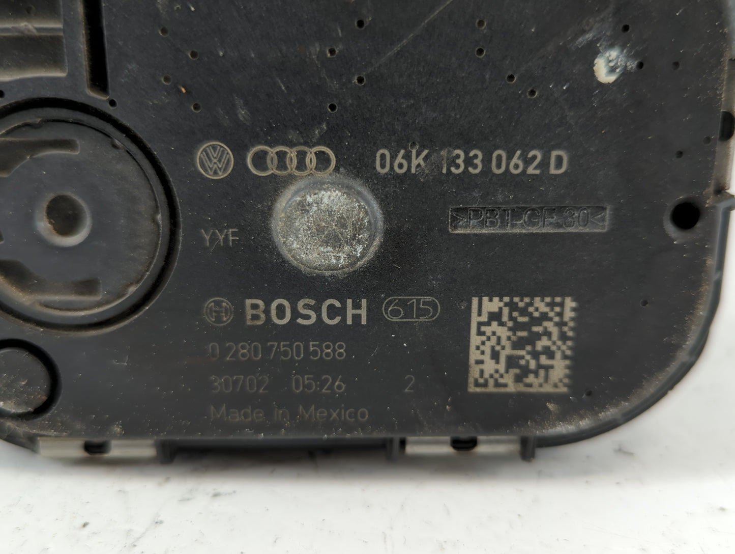 2014-2017 Volkswagen Beetle Throttle Body P/N:0 280 750 588 06K 133 062 D Fits Fits 2014 2015 2016 2017 OEM Used Auto Parts 