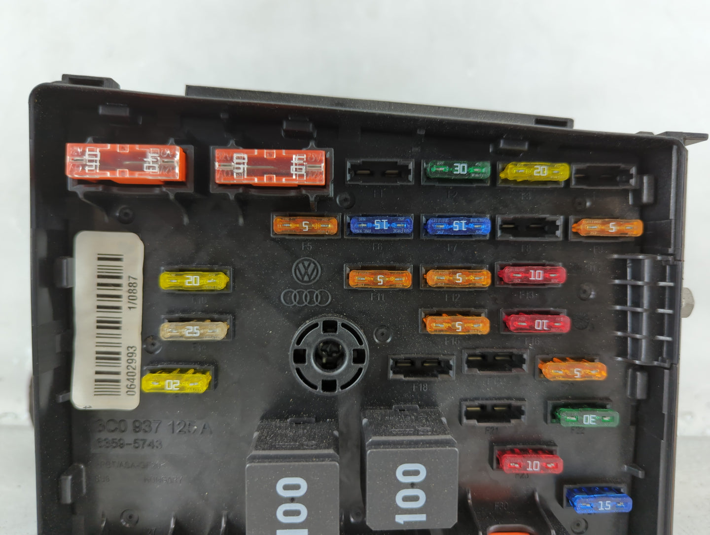 2009-2017 Volkswagen Cc Fusebox Fuse Box Panel Relay Module P/N:3C0 937 125 A Fits OEM Used Auto Parts - Oemusedautoparts1.c