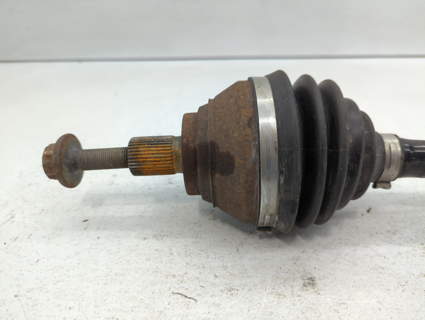 2017 Volkswagen Cc Axle Shaft Front Driver Cv C/v - Oemusedautoparts1.com