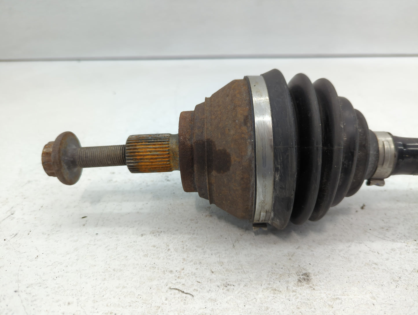 2017 Volkswagen Cc Axle Shaft Front Driver Cv C/v - Oemusedautoparts1.com