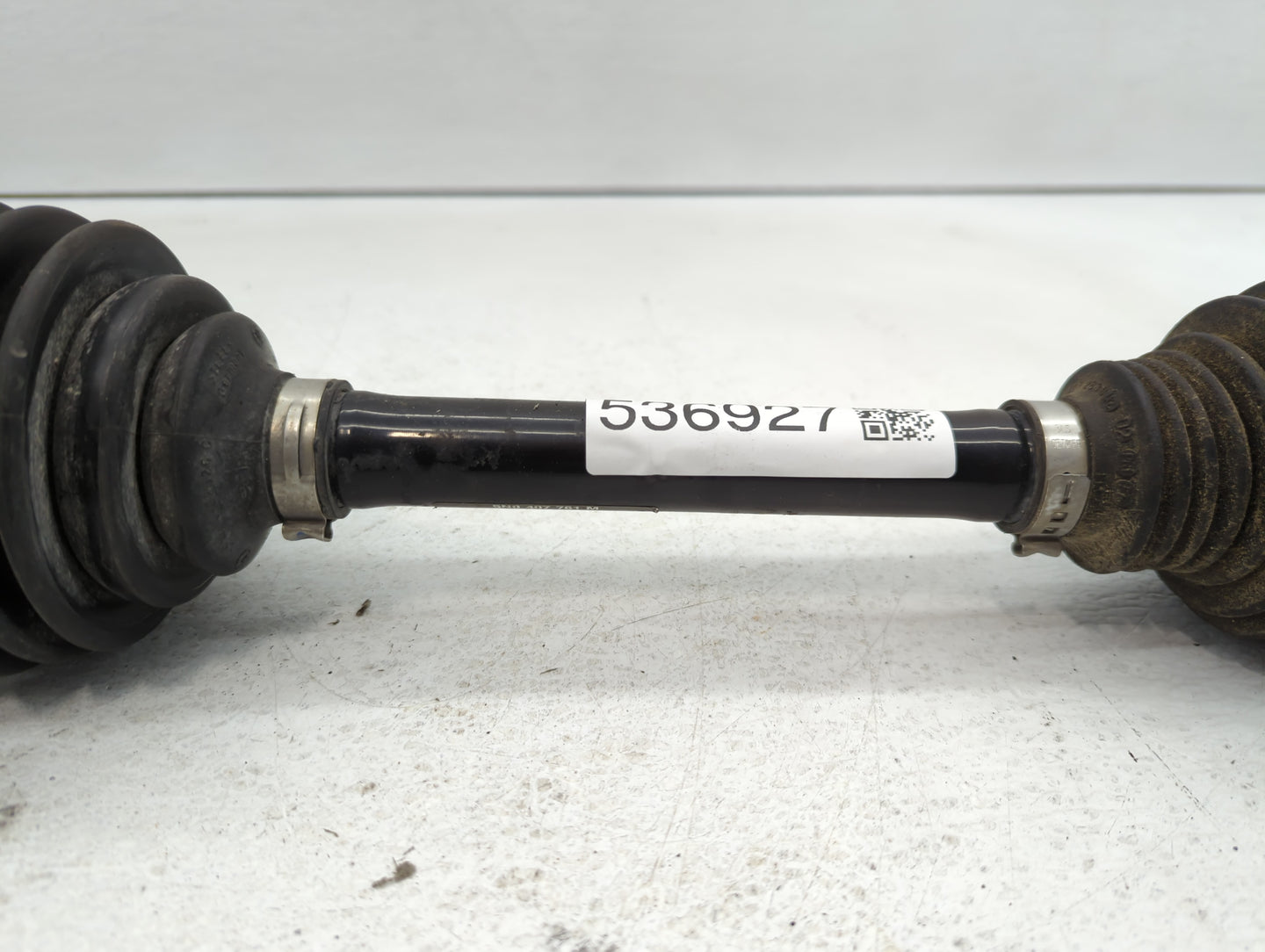 2017 Volkswagen Cc Axle Shaft Front Driver Cv C/v - Oemusedautoparts1.com