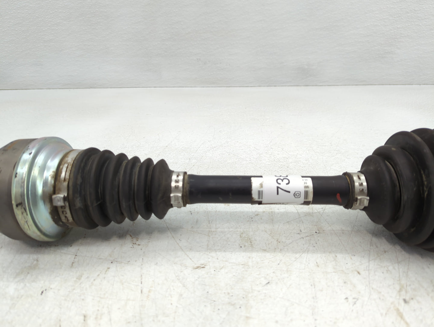 2011-2017 Volkswagen Cc Axle Shaft Front Passenger Cv C/v - Oemusedautoparts1.com