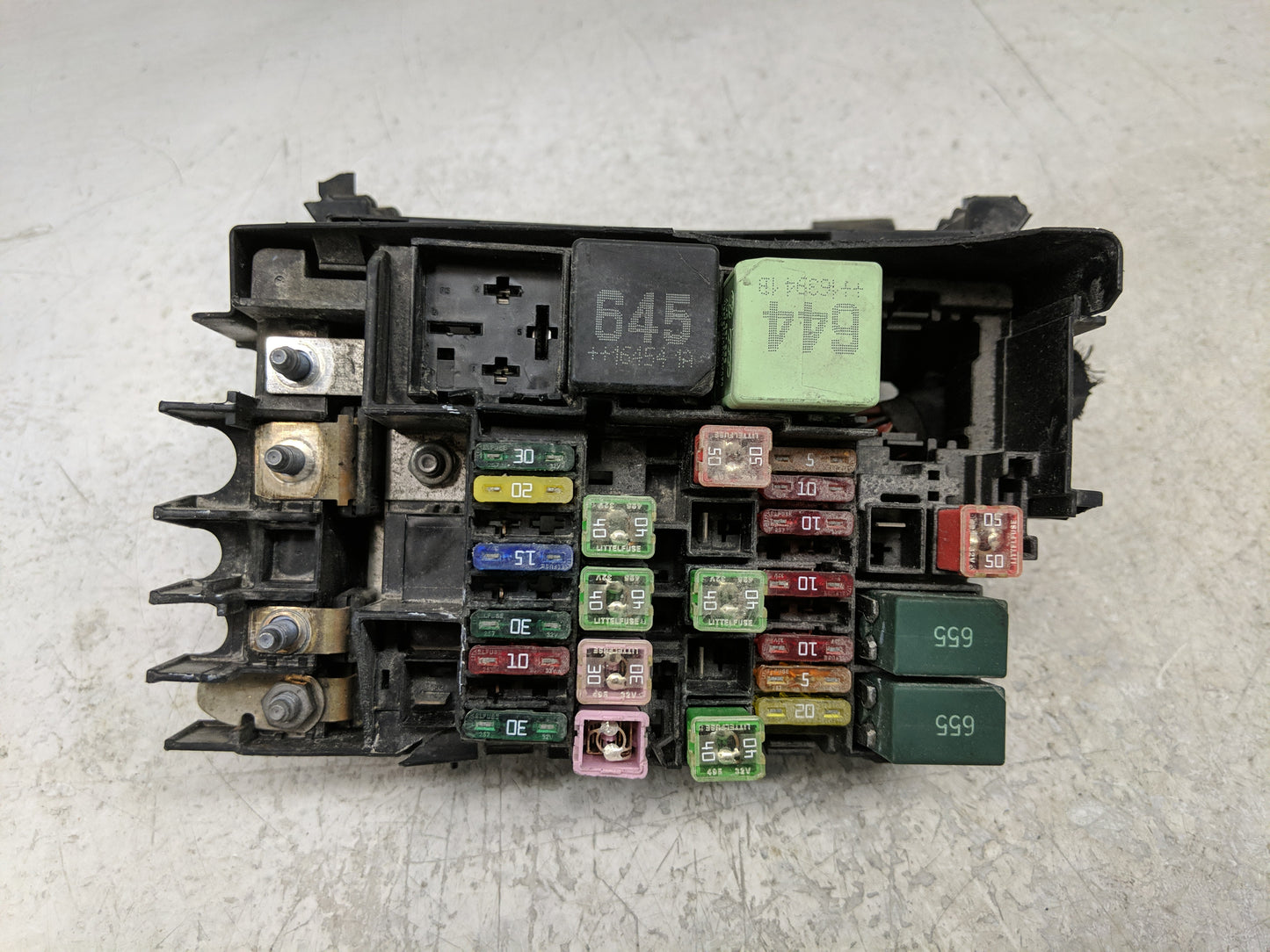 2017 Volkswagen Gli Fusebox Fuse Box Panel Relay Module Fits Fits 2015 2016 2018 OEM Used Auto Parts - Oemusedautoparts1.com