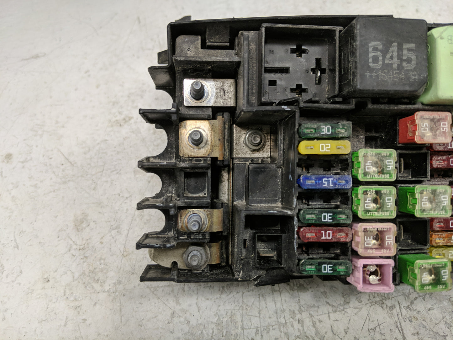 2017 Volkswagen Gli Fusebox Fuse Box Panel Relay Module Fits Fits 2015 2016 2018 OEM Used Auto Parts - Oemusedautoparts1.com