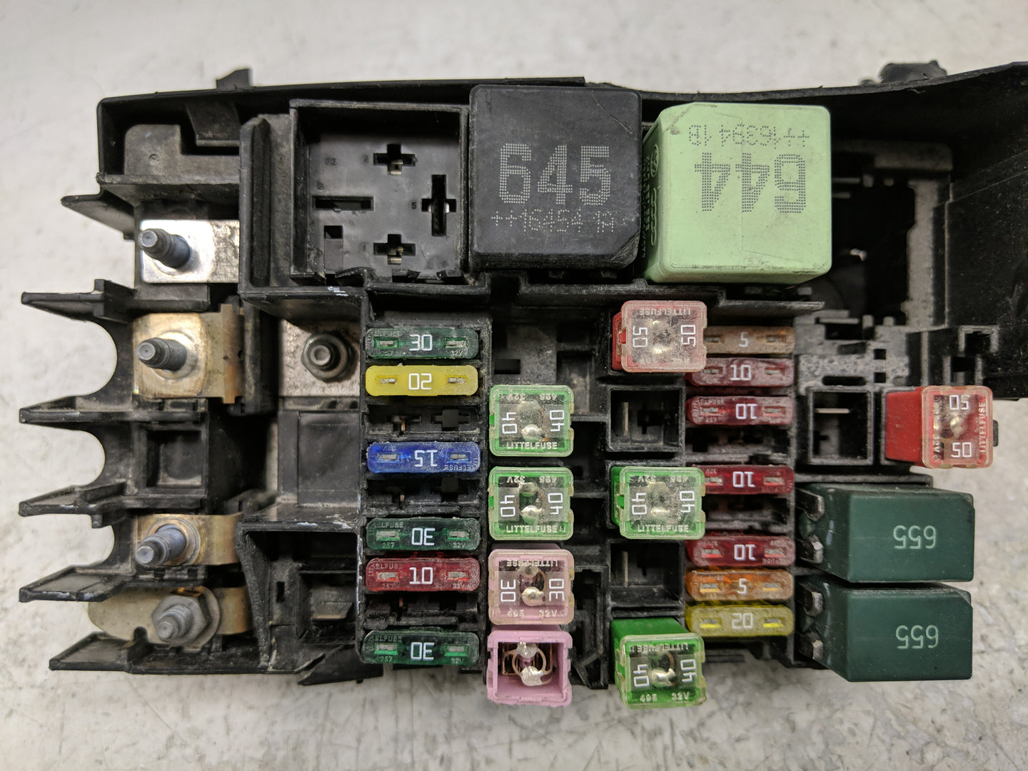 2017 Volkswagen Gli Fusebox Fuse Box Panel Relay Module Fits Fits 2015 2016 2018 OEM Used Auto Parts - Oemusedautoparts1.com