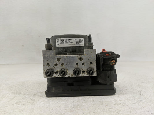 2017 Volkswagen Golf ABS Pump Control Module Replacement P/N:5Q0 614 517 AF Fits OEM Used Auto Parts - Oemusedautoparts1.com