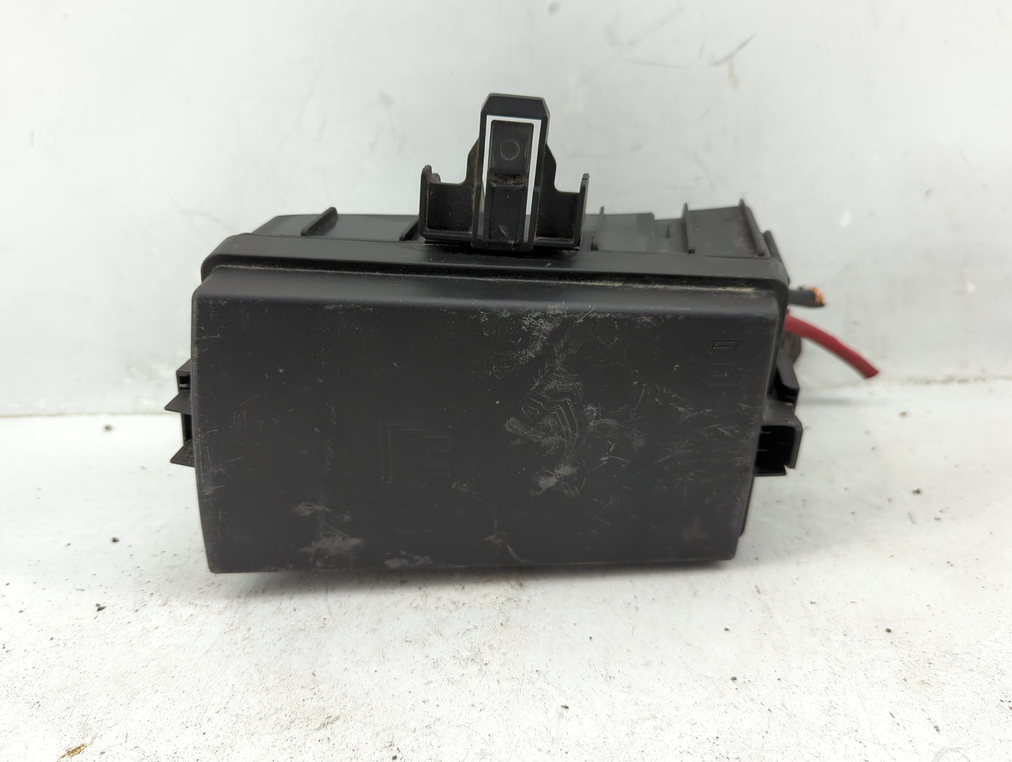 2015-2019 Volkswagen Golf Fusebox Fuse Box Panel Relay Module P/N:5Q0 907 361 D Fits Fits 2015 2016 2017 2018 2019 2020 2021