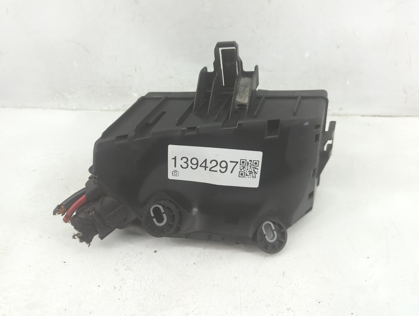 2015-2017 Volkswagen Golf Fusebox Fuse Box Panel Relay Module P/N:5Q0 907 361 D Fits Fits 2015 2016 2017 OEM Used Auto Parts