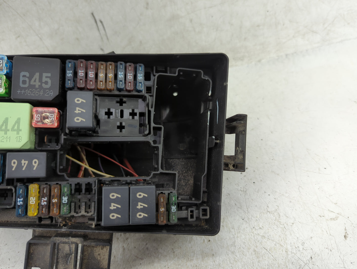 2015-2019 Volkswagen Golf Fusebox Fuse Box Panel Relay Module P/N:5Q0.907.361.D Fits Fits 2015 2016 2017 2018 2019 2020 2021