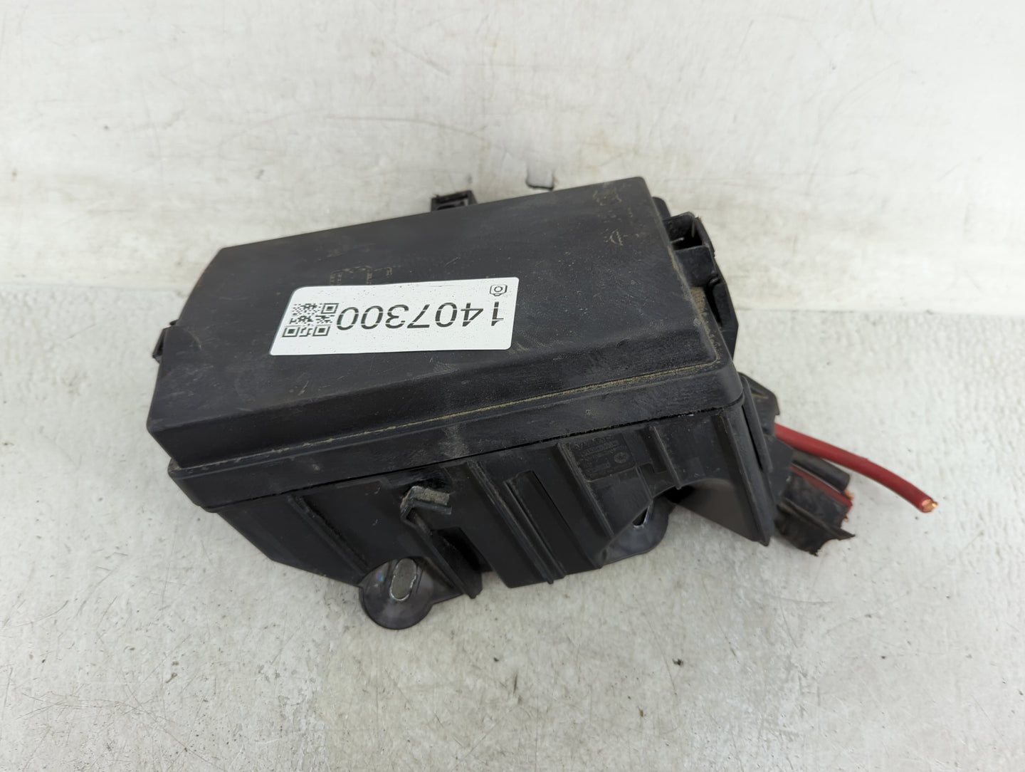 2015-2017 Volkswagen Golf Fusebox Fuse Box Panel Relay Module P/N:5Q0.907.361.D Fits Fits 2015 2016 2017 OEM Used Auto Parts