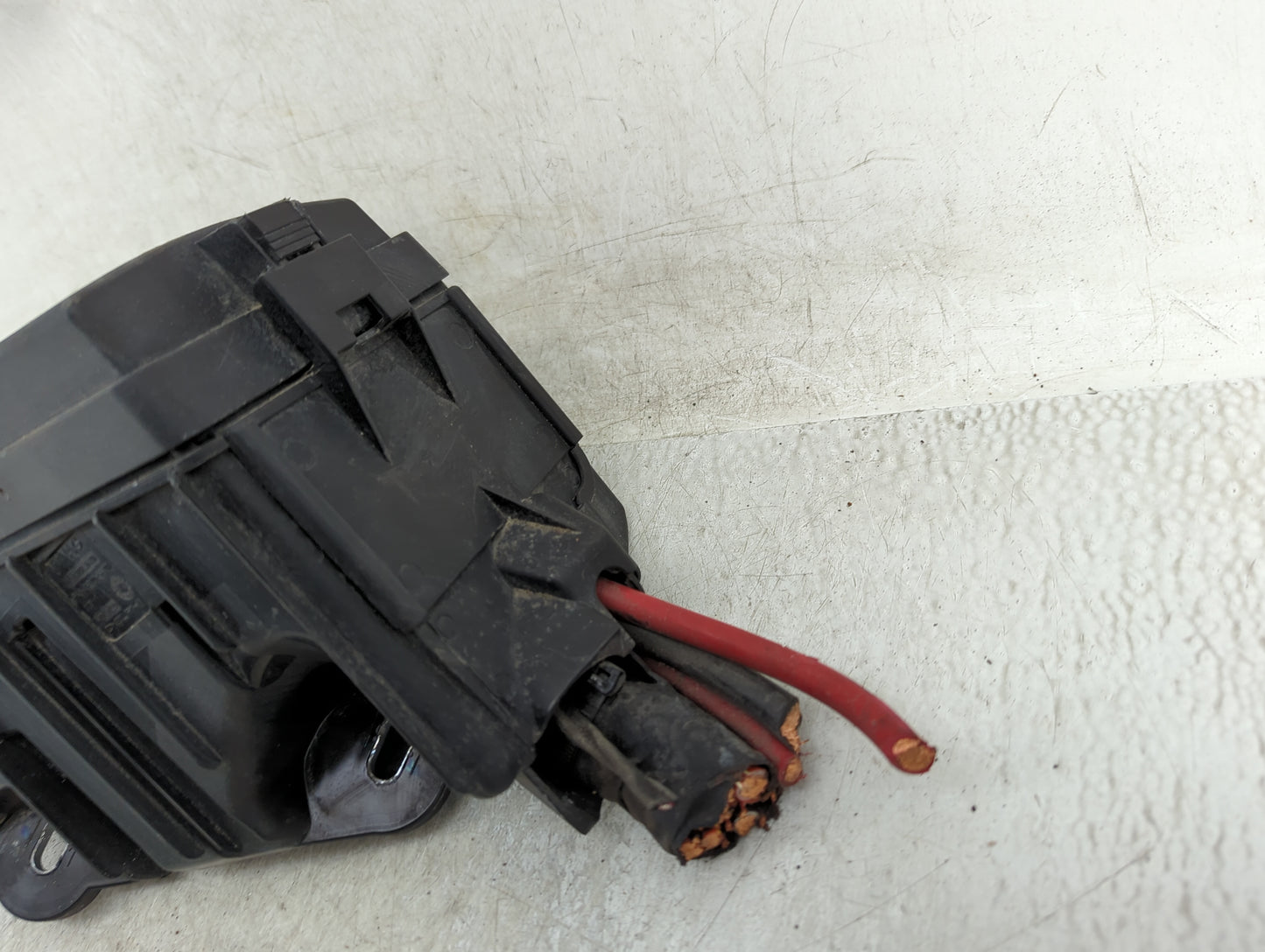 2015-2017 Volkswagen Golf Fusebox Fuse Box Panel Relay Module P/N:5Q0.907.361.D Fits Fits 2015 2016 2017 OEM Used Auto Parts