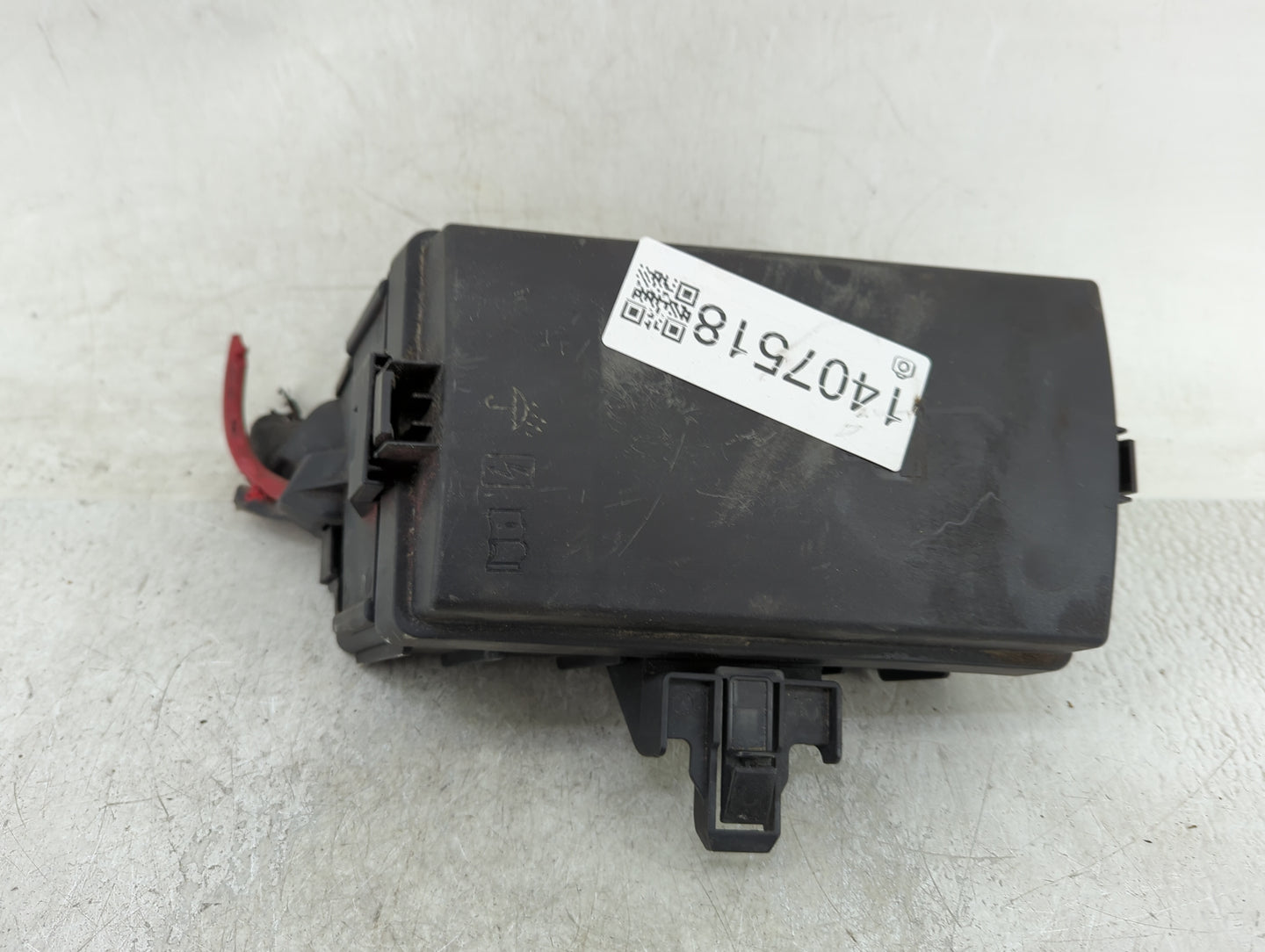 2015-2017 Volkswagen Golf Fusebox Fuse Box Panel Relay Module P/N:5Q0937132D Fits Fits 2015 2016 2017 OEM Used Auto Parts - 