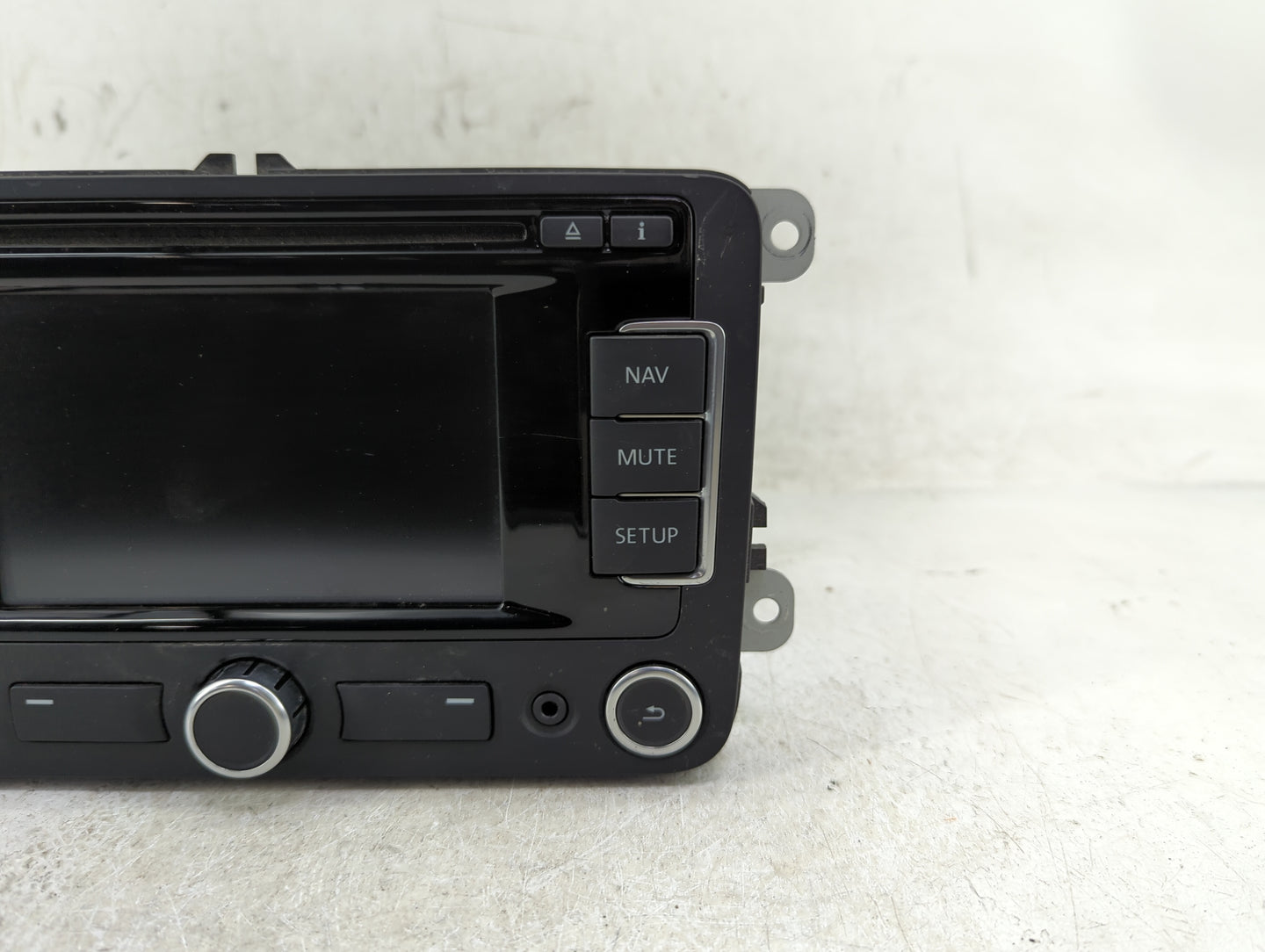 2016-2017 Volkswagen Golf Radio AM FM Cd Player Receiver Replacement P/N:1K0035274D Fits Fits 2016 2017 OEM Used Auto Parts 