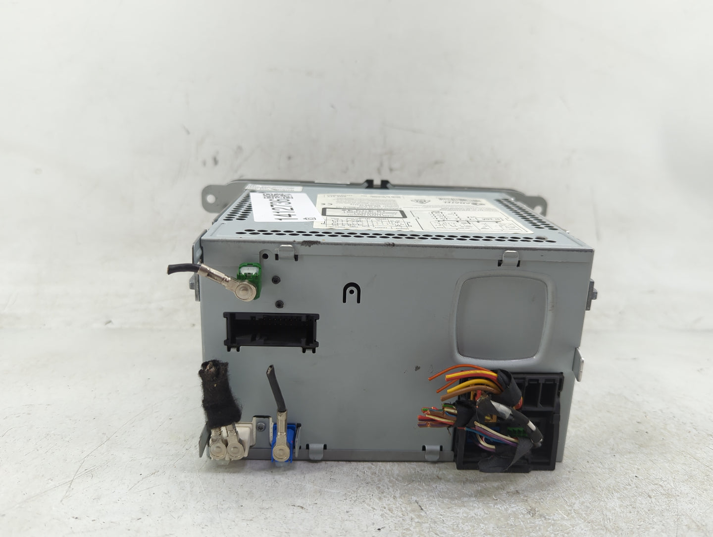2016-2017 Volkswagen Golf Radio AM FM Cd Player Receiver Replacement P/N:1K0035274D Fits Fits 2016 2017 OEM Used Auto Parts 