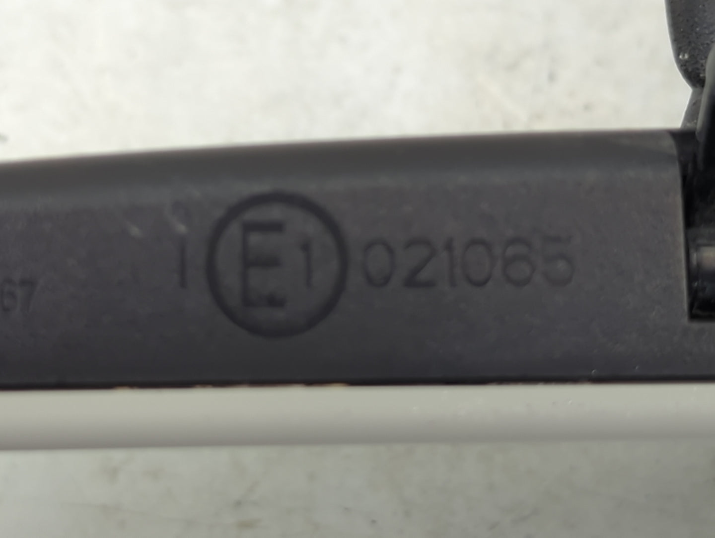 2015-2019 Volkswagen Golf Interior Rear View Mirror Replacement OEM P/N:021065 Fits Fits 2015 2016 2017 2018 2019 OEM Used A