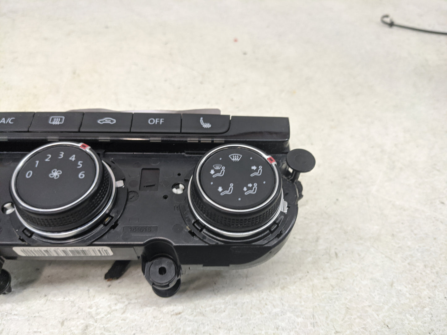 2017 Volkswagen Golf Climate Control Module Temperature AC/Heater Replacement P/N:5GN1907426C 5HB01281505, K03HWW035W16010TS