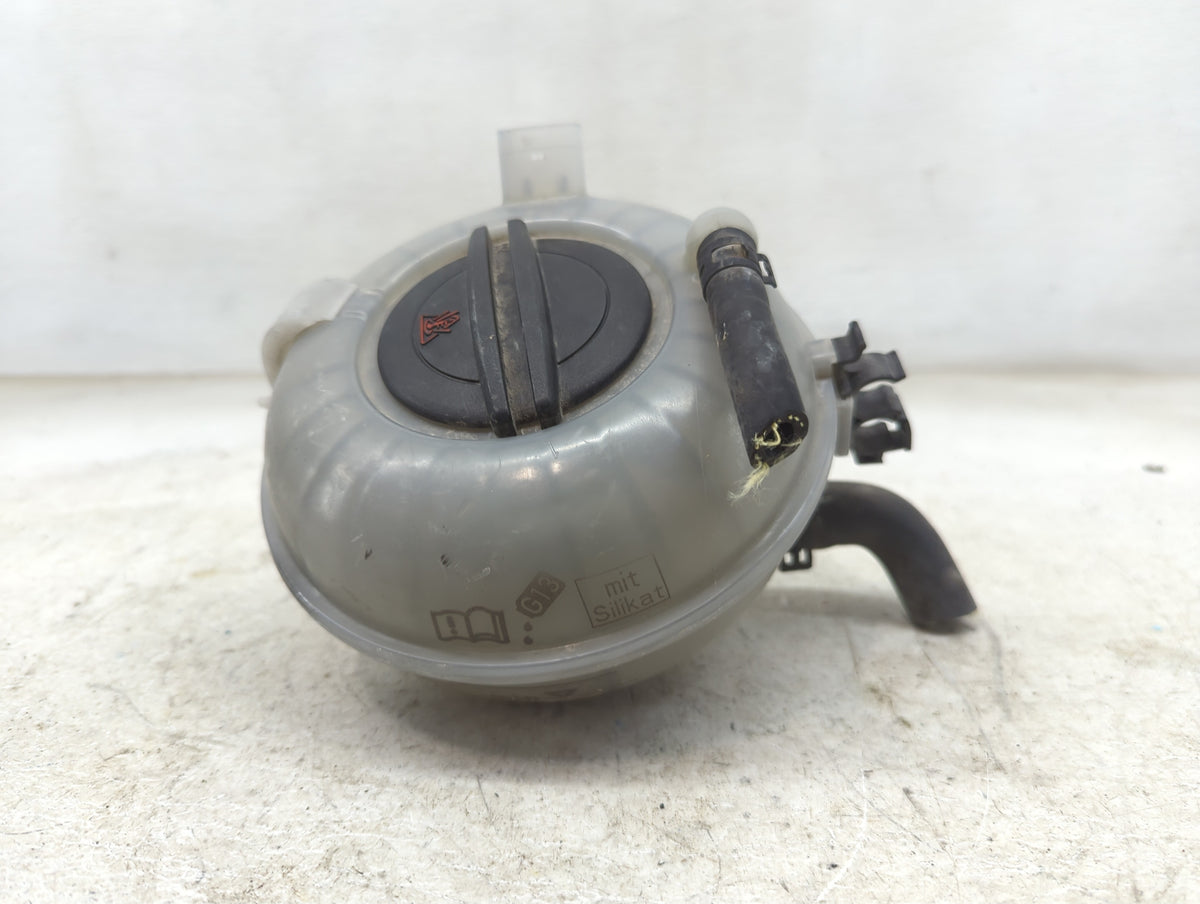 2015 Volkswagen Golf Radiator Coolant Overflow Expansion Tank Bottle 1465533 - Oemusedautoparts1.com
