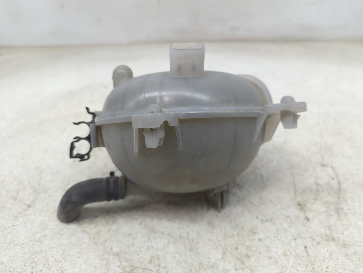 2015 Volkswagen Golf Radiator Coolant Overflow Expansion Tank Bottle 1465533 - Oemusedautoparts1.com