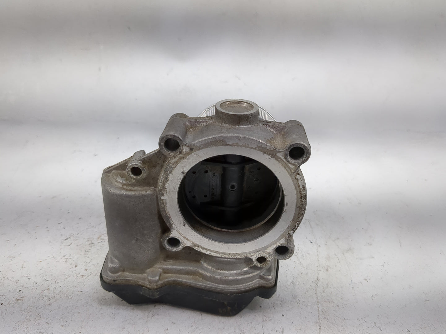 2013-2019 Volkswagen Golf Throttle Body P/N:06F133062T A2C82494100 Fits OEM Used Auto Parts - Oemusedautoparts1.com