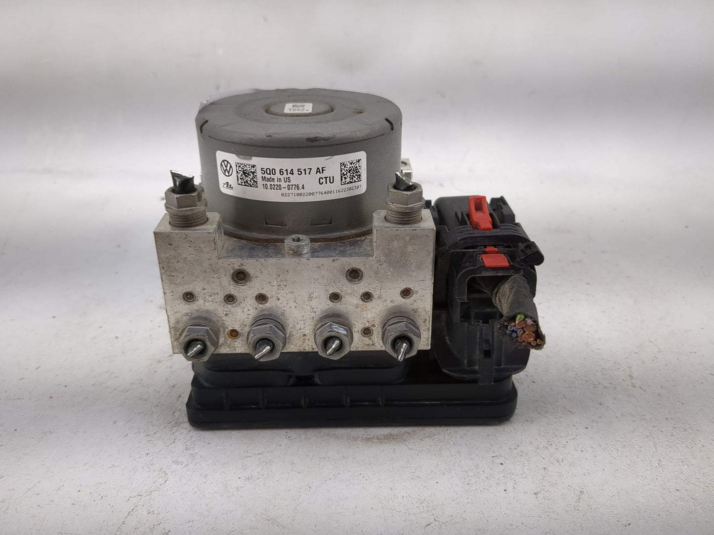 2015-2016 Volkswagen Golf ABS Pump Control Module Replacement P/N:5Q0614517AF 10.0220-0776.4 Fits Fits 2015 2016 2017 OEM Us
