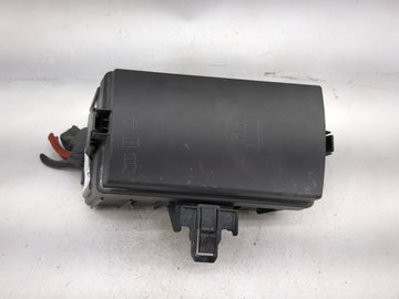 2015-2019 Volkswagen Golf Fusebox Fuse Box Panel Relay Module P/N:5Q0937132B Fits Fits 2015 2016 2017 2018 2019 2020 2021 20