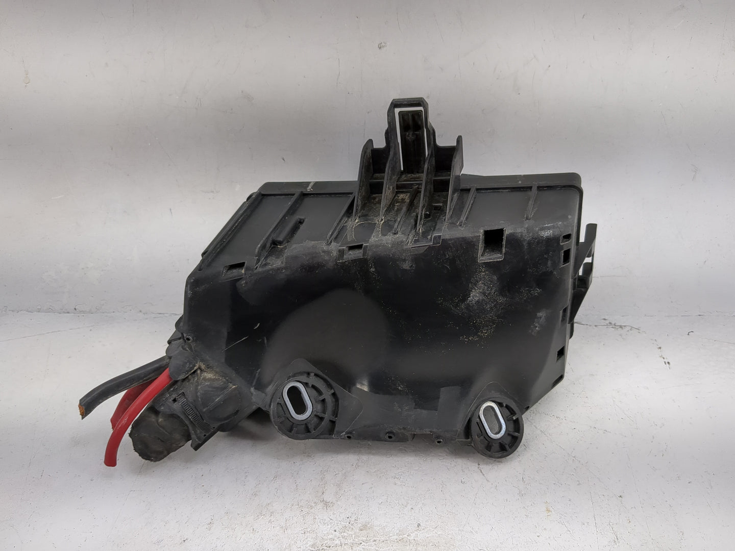 2015-2019 Volkswagen Golf Fusebox Fuse Box Panel Relay Module P/N:5Q0937132B Fits Fits 2015 2016 2017 2018 2019 2020 2021 20