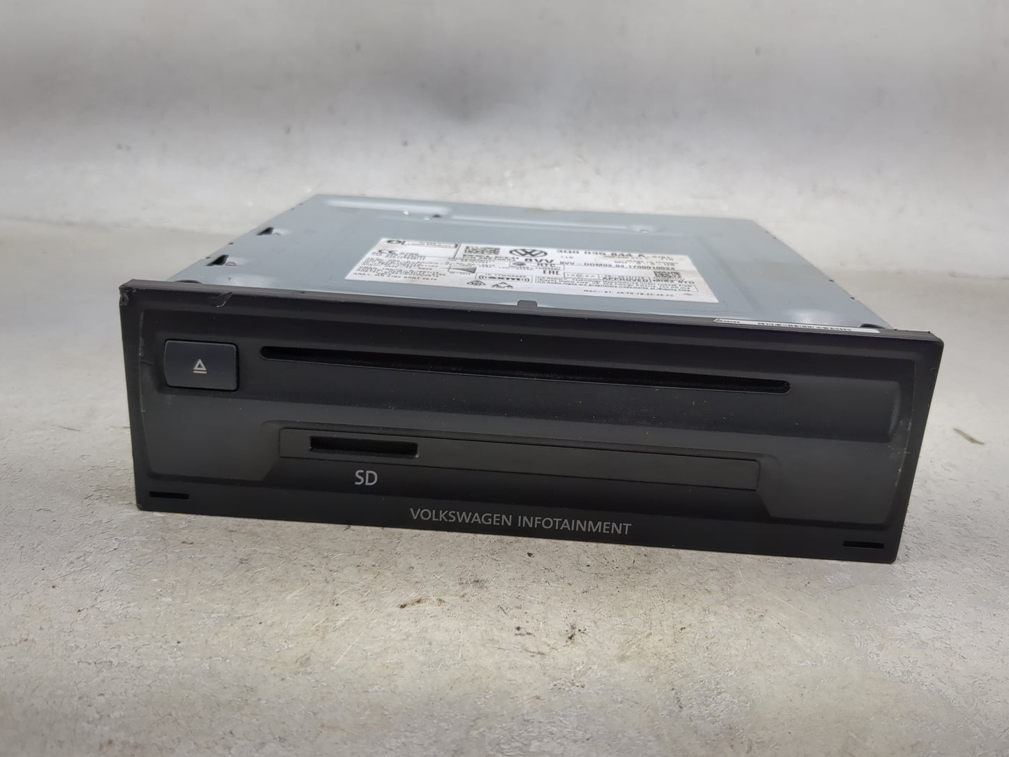 2017 Volkswagen Golf Radio AM FM Cd Player Receiver Replacement P/N:3Q0035844A 28549604, 8VV-DDM02.04.1700010524 Fits OEM Us