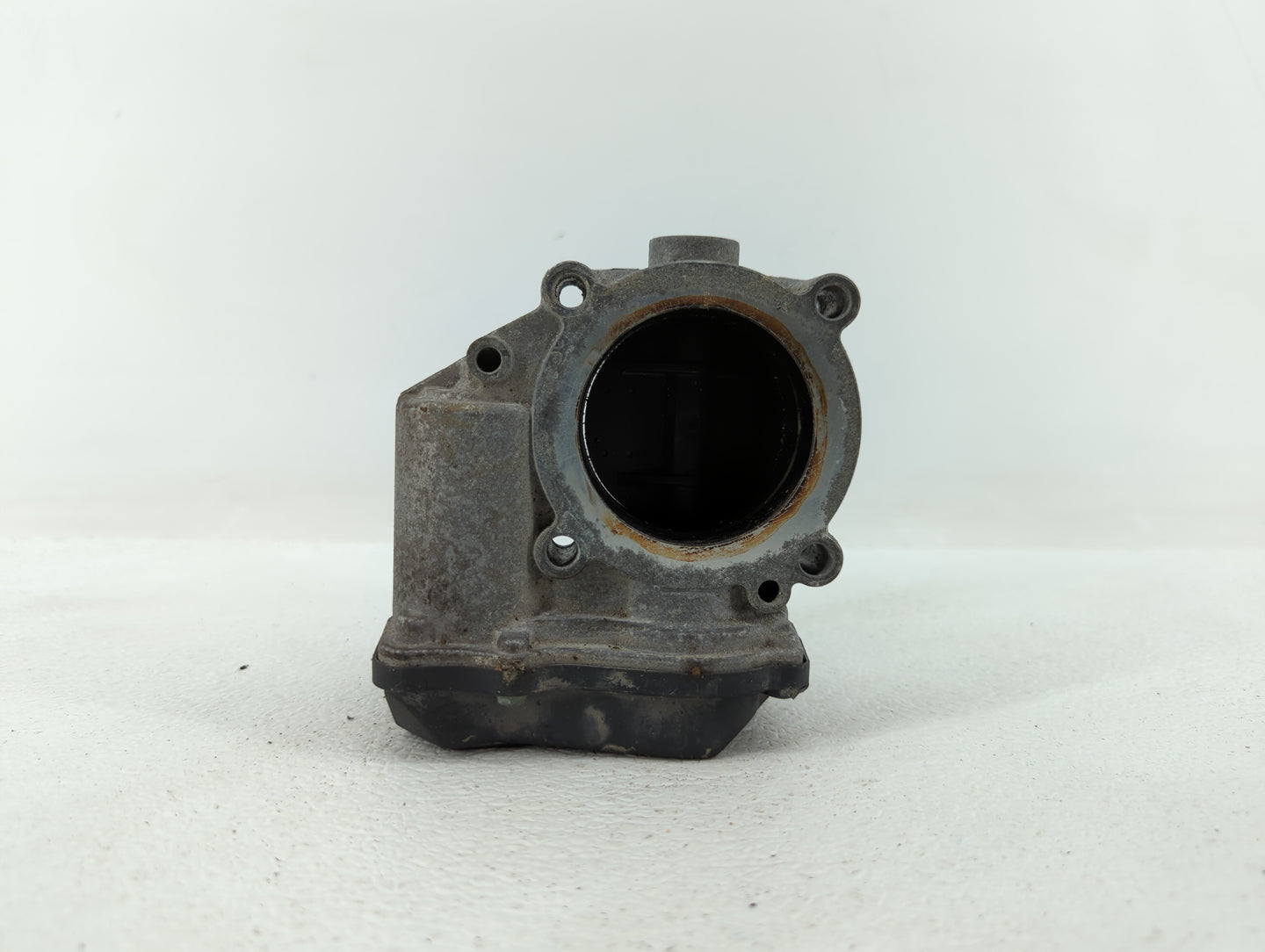 2013-2019 Volkswagen Golf Throttle Body P/N:06F 133 062 G 06F 133 062 Q Fits OEM Used Auto Parts - Oemusedautoparts1.com
