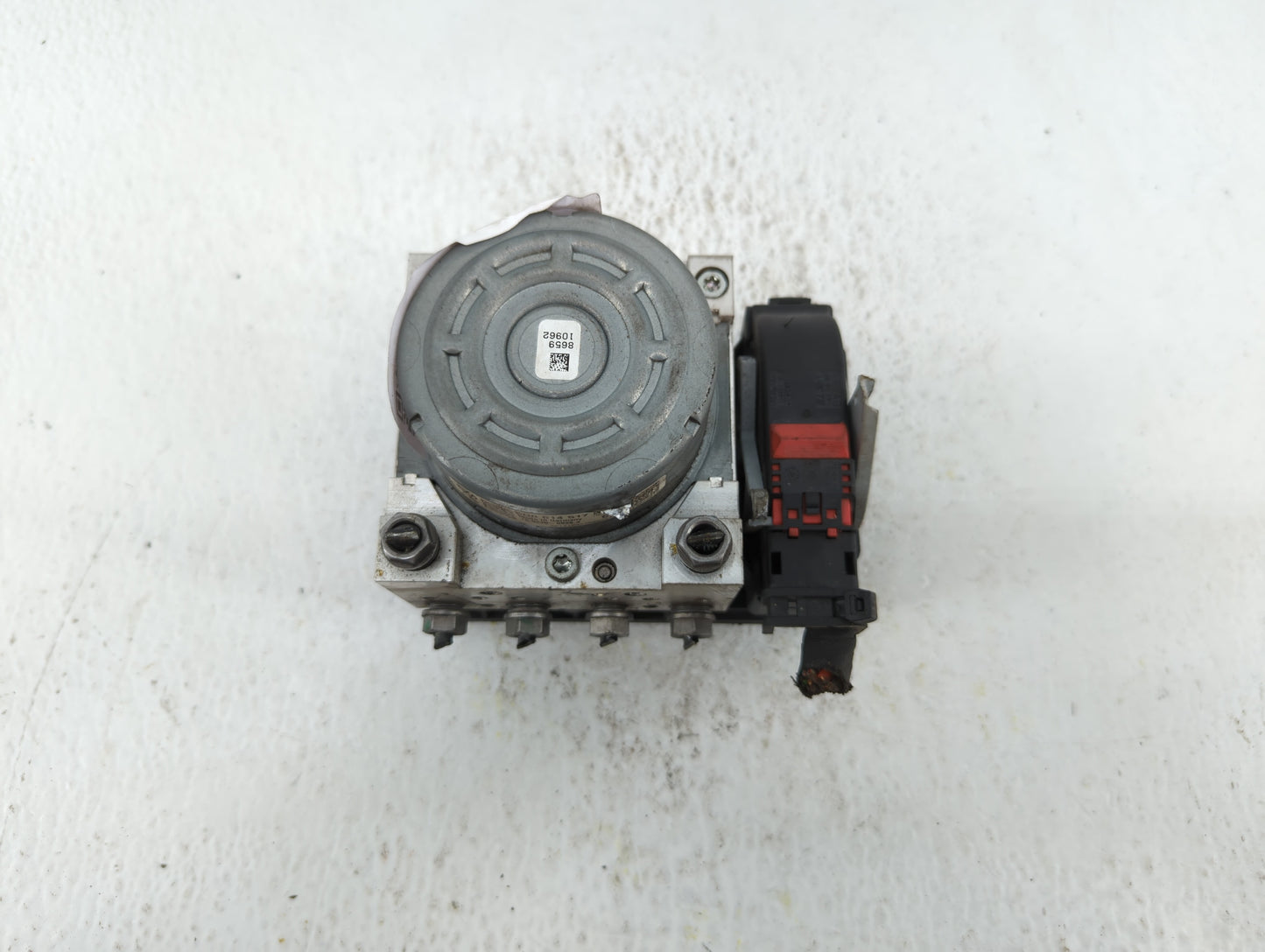 2017 Volkswagen Golf ABS Pump Control Module Replacement P/N:5Q0 614 517 Fits OEM Used Auto Parts - Oemusedautoparts1.com