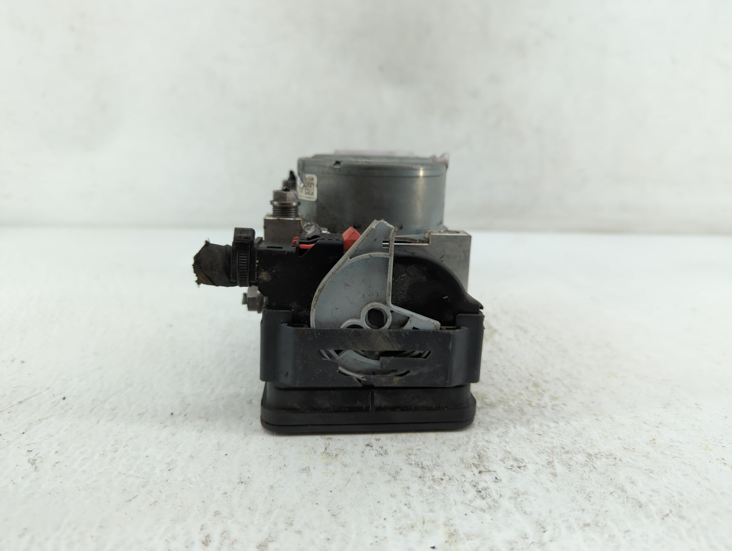 2017 Volkswagen Golf ABS Pump Control Module Replacement P/N:5Q0 614 517 Fits OEM Used Auto Parts - Oemusedautoparts1.com