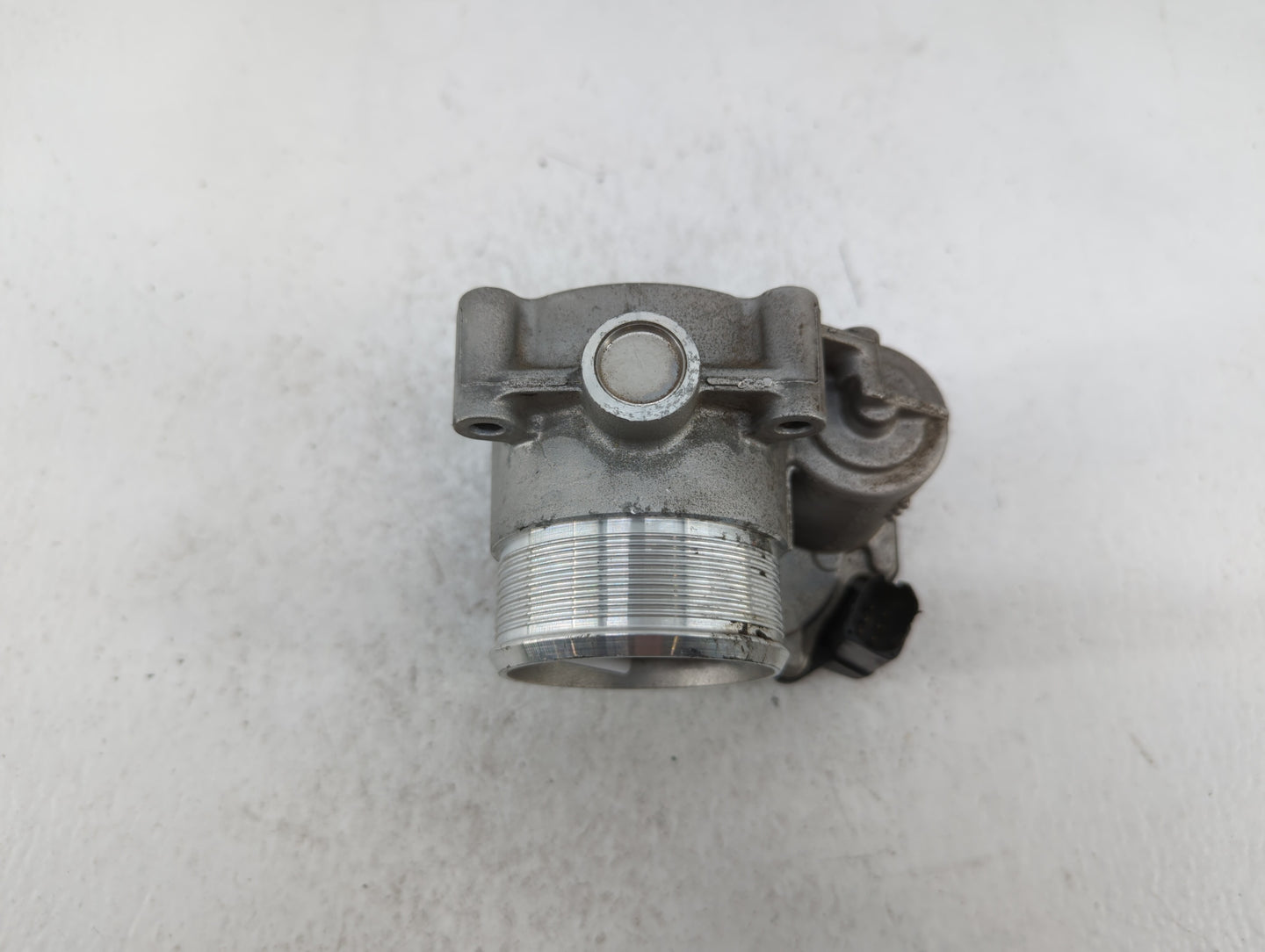2013-2019 Volkswagen Golf Throttle Body P/N:06F 133 062 G 06F 133 062 Q Fits OEM Used Auto Parts - Oemusedautoparts1.com