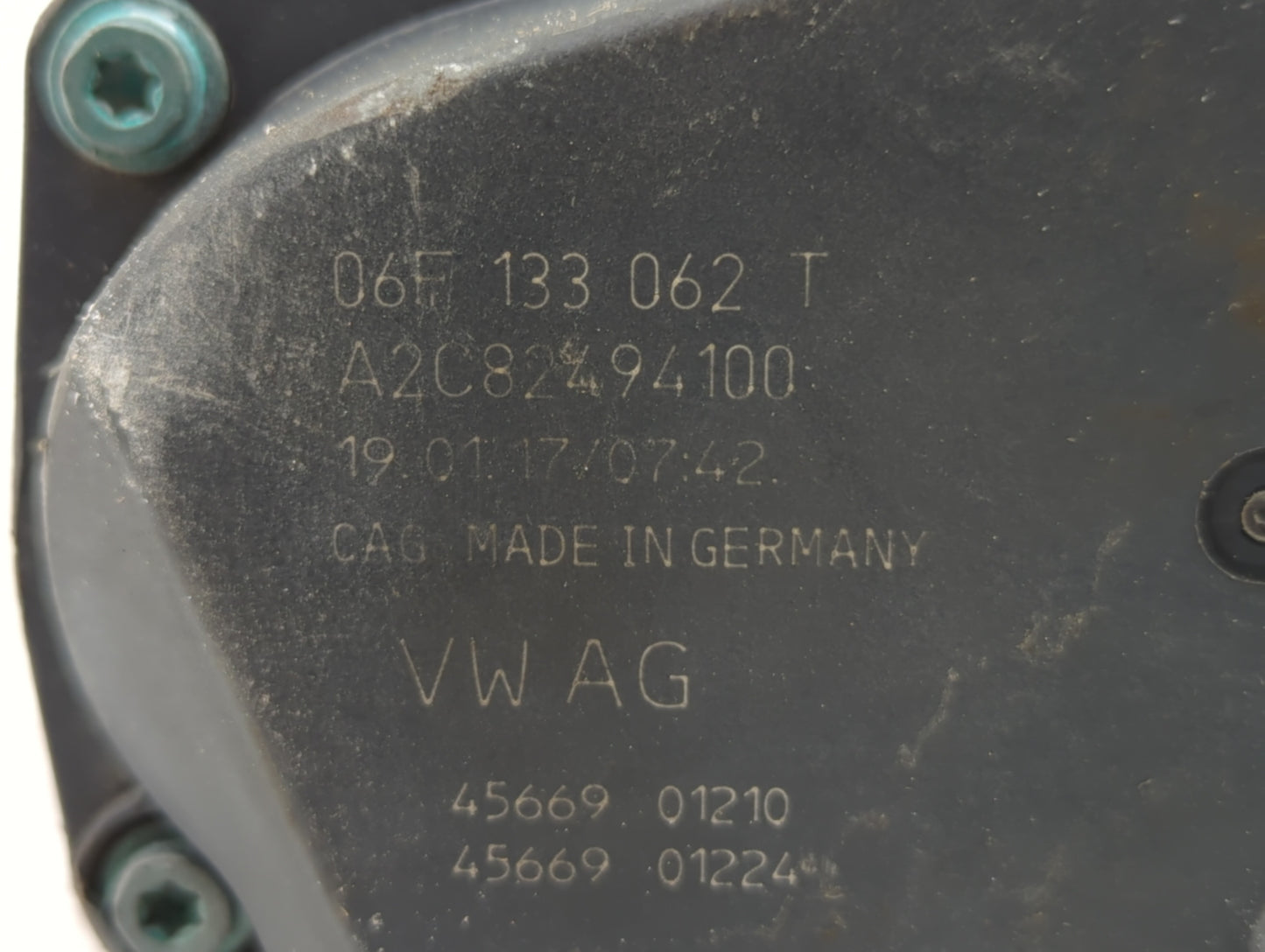 2013-2019 Volkswagen Golf Throttle Body P/N:06F 133 062 G 06F 133 062 Q Fits OEM Used Auto Parts - Oemusedautoparts1.com