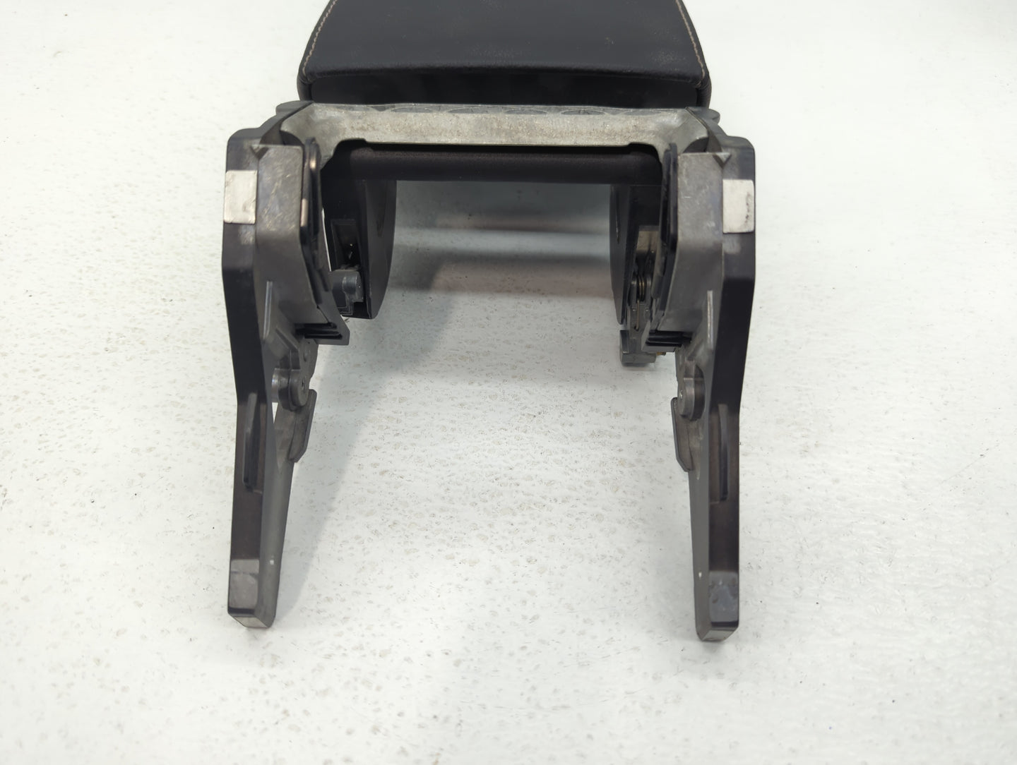 2017 Volkswagen Golf Center Console Armrest Cover Lid - Oemusedautoparts1.com