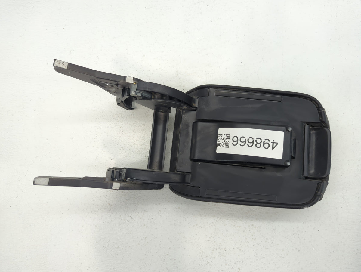 2017 Volkswagen Golf Center Console Armrest Cover Lid - Oemusedautoparts1.com