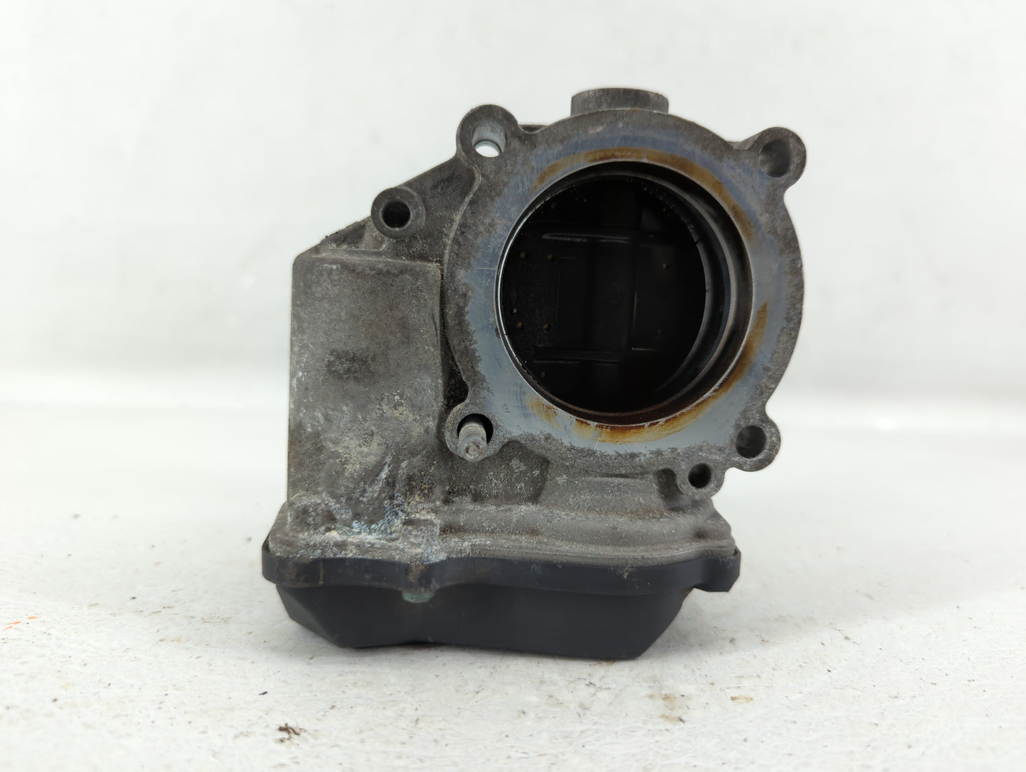 2013-2019 Volkswagen Golf Throttle Body P/N:06F 133 062 T Fits OEM Used Auto Parts - Oemusedautoparts1.com
