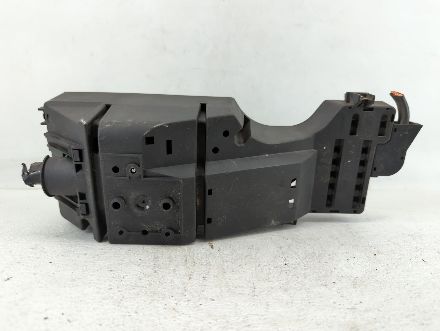 2015-2019 Volkswagen Golf Fusebox Fuse Box Panel Relay Module P/N:9168986 PA6-GB20 GF10 Fits OEM Used Auto Parts - Oemusedau