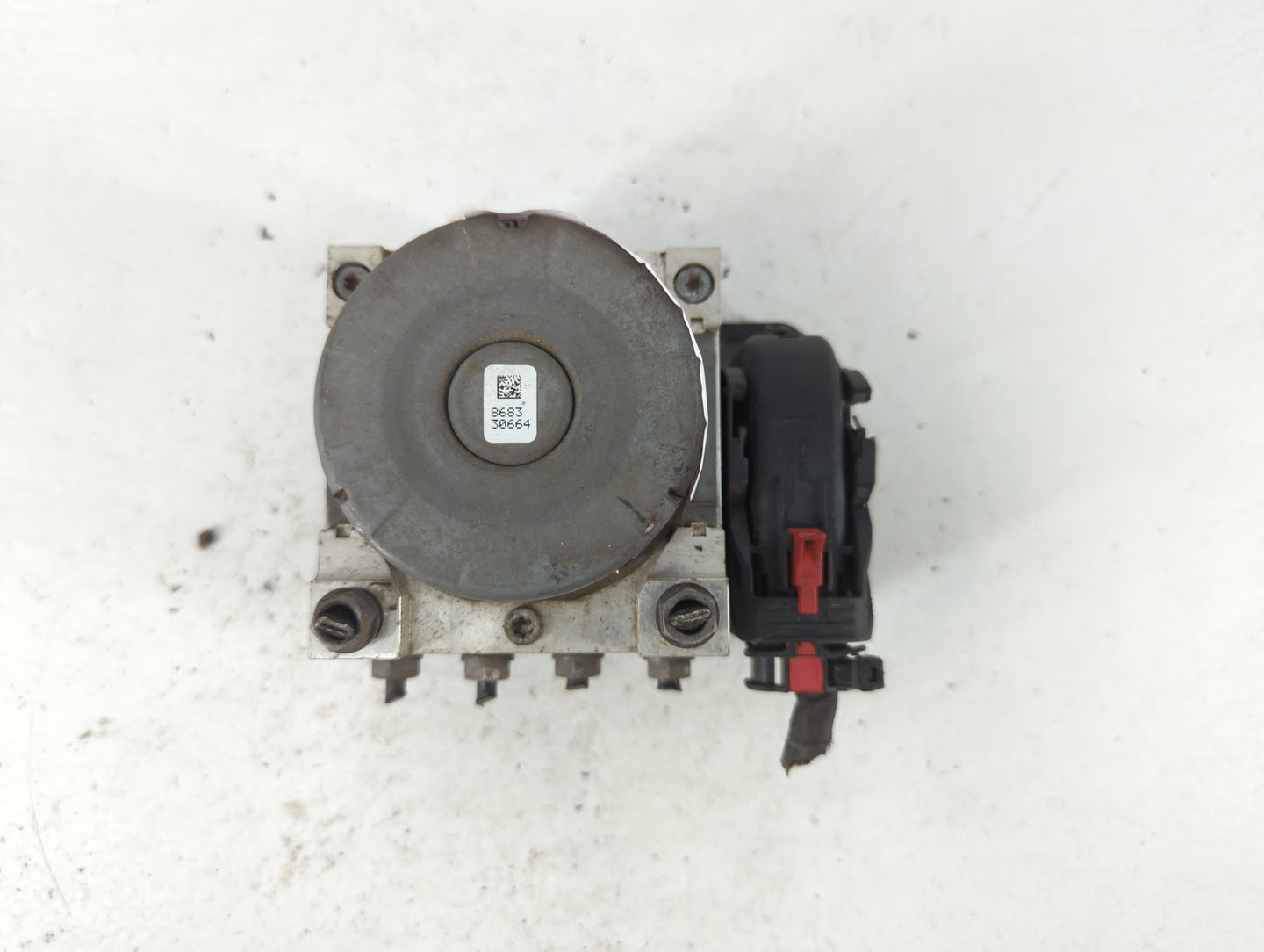 2017 Volkswagen Golf ABS Pump Control Module Replacement P/N:5Q0 614 517 AQ Fits OEM Used Auto Parts - Oemusedautoparts1.com