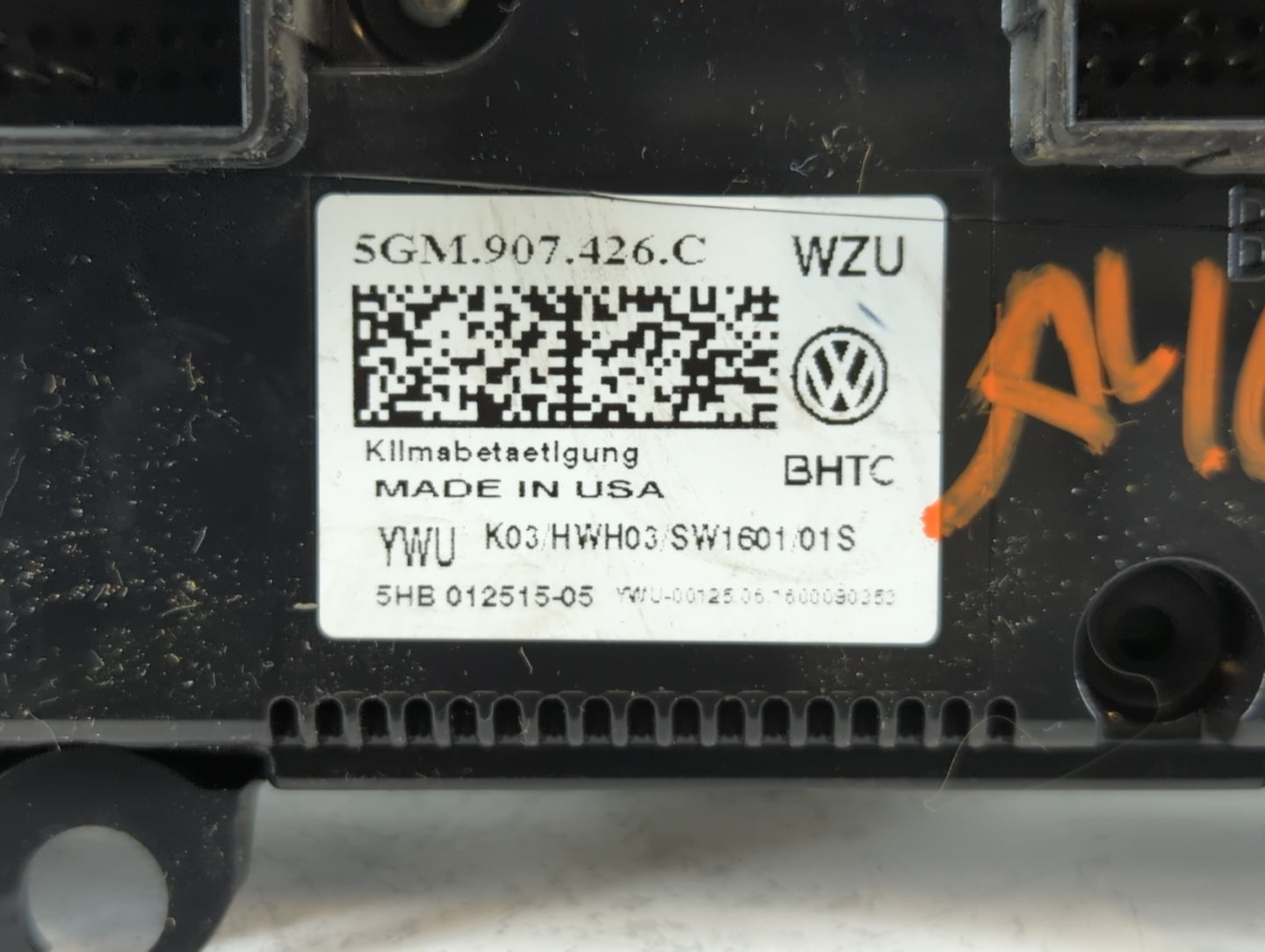 2017 Volkswagen Golf Climate Control Module Temperature AC/Heater Replacement P/N:5GM.907.426.C Fits OEM Used Auto Parts - O