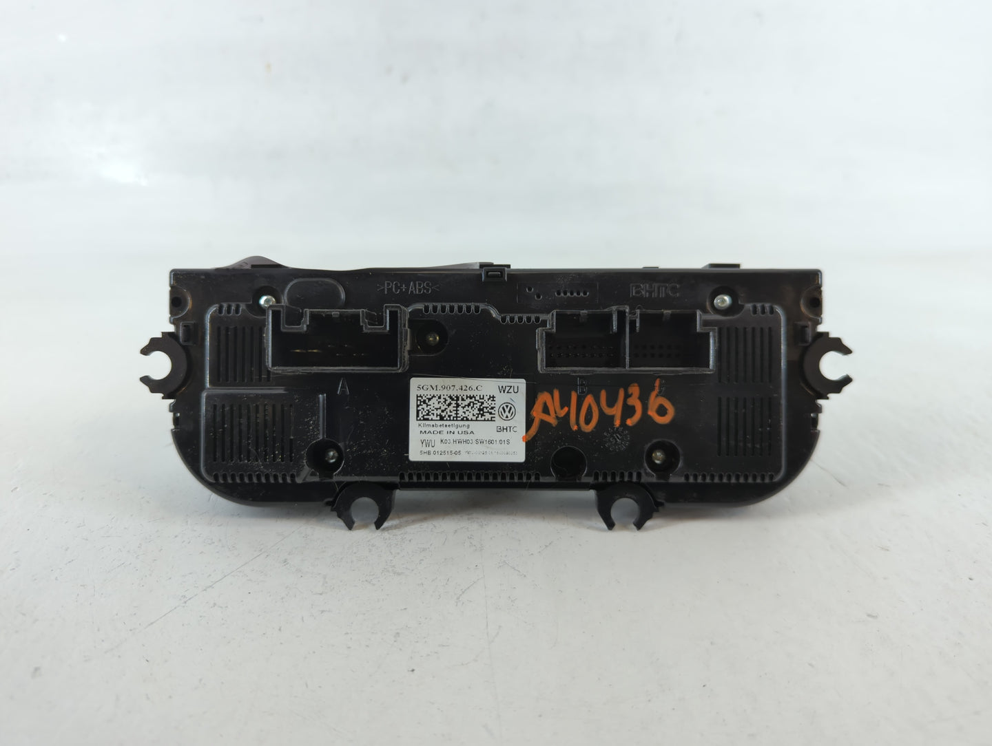 2017 Volkswagen Golf Climate Control Module Temperature AC/Heater Replacement P/N:5GM.907.426.C Fits OEM Used Auto Parts - O