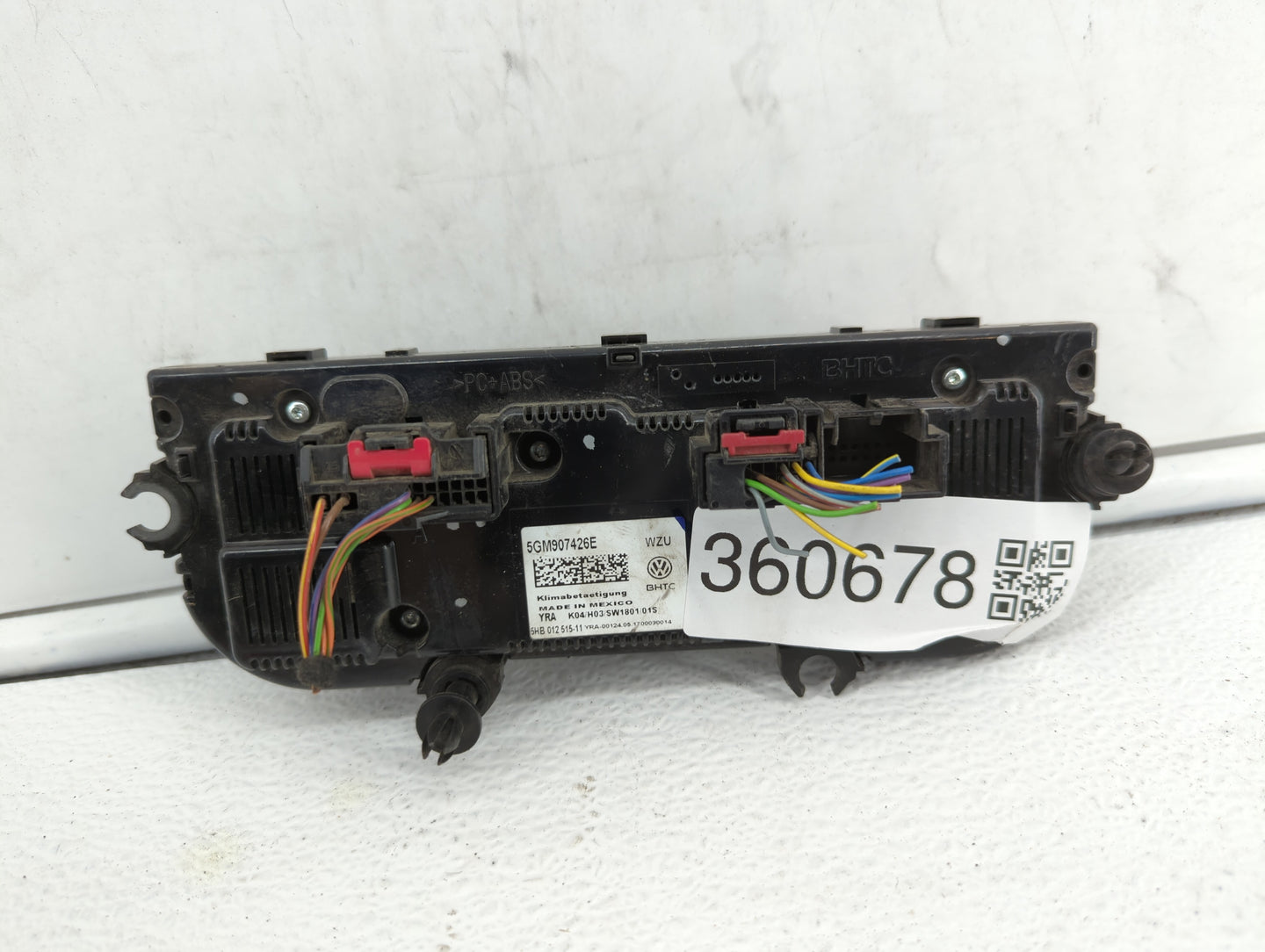 2017 Volkswagen Golf Climate Control Module Temperature AC/Heater Replacement P/N:5GM907426E 5GM907426 Fits OEM Used Auto Pa