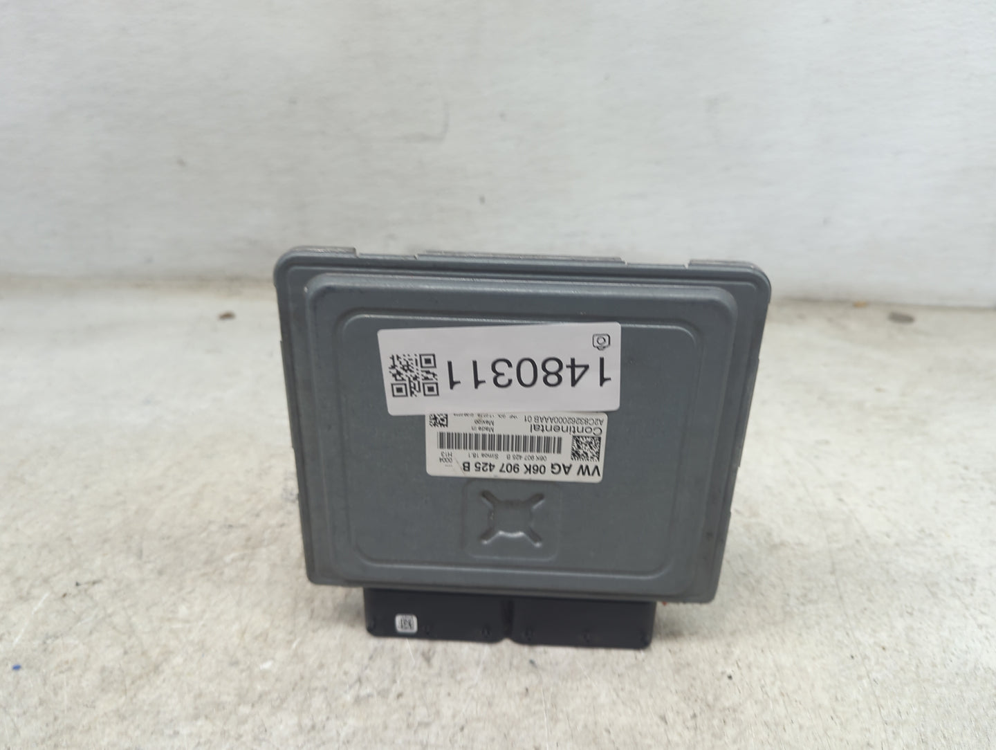 2017 Volkswagen Golf Gti PCM Engine Control Computer ECU ECM PCU OEM P/N:06K907425B A2C82562000AABI01 Fits Fits 2015 2016 OE