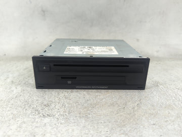 2017 Volkswagen Golf Gti Radio AM FM Cd Player Receiver Replacement P/N:3Q0035844A 28549604 Fits Fits 2016 OEM Used Auto Par