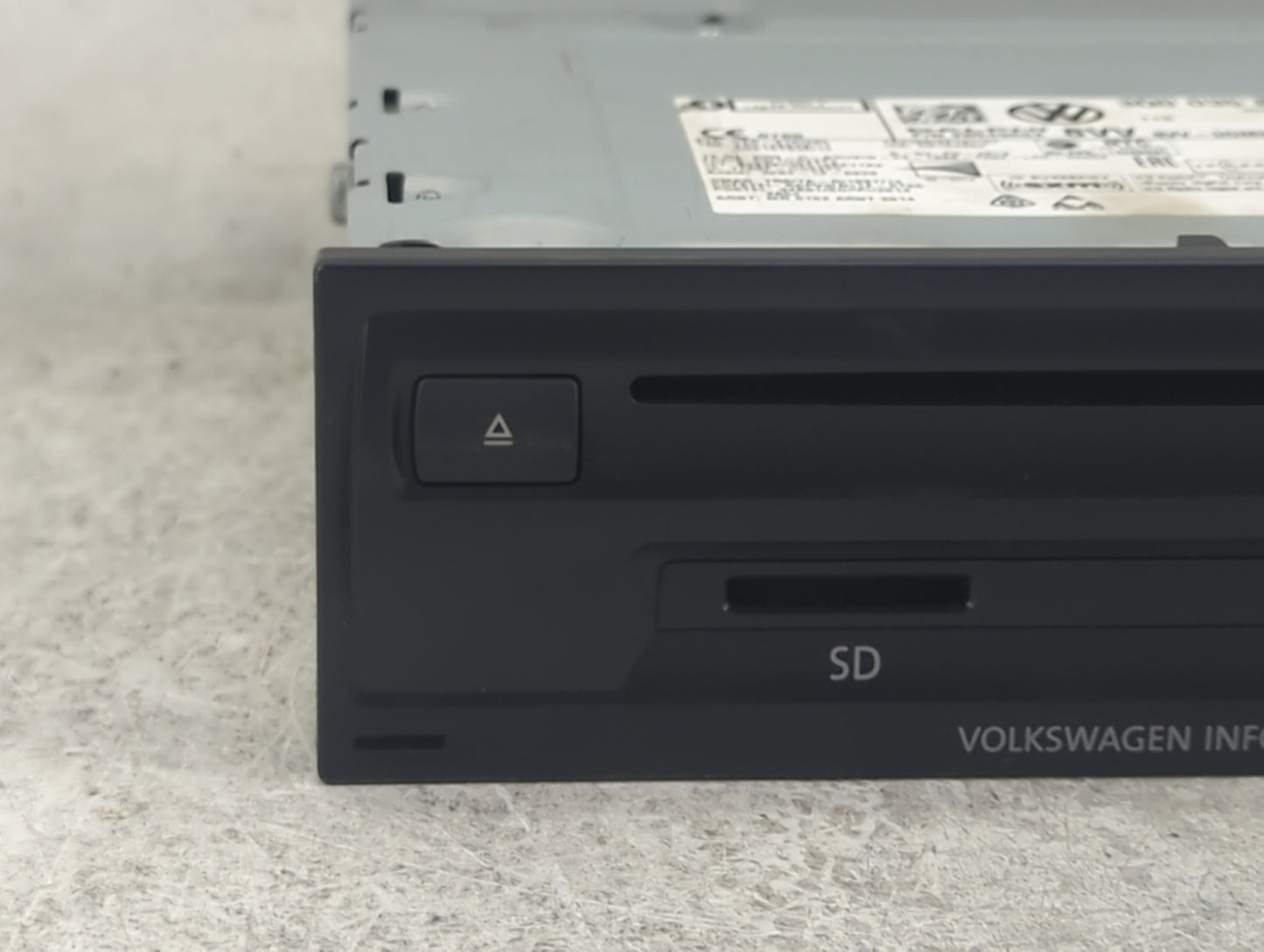 2017 Volkswagen Golf Gti Radio AM FM Cd Player Receiver Replacement P/N:3Q0035844A 28549604 Fits Fits 2016 OEM Used Auto Par