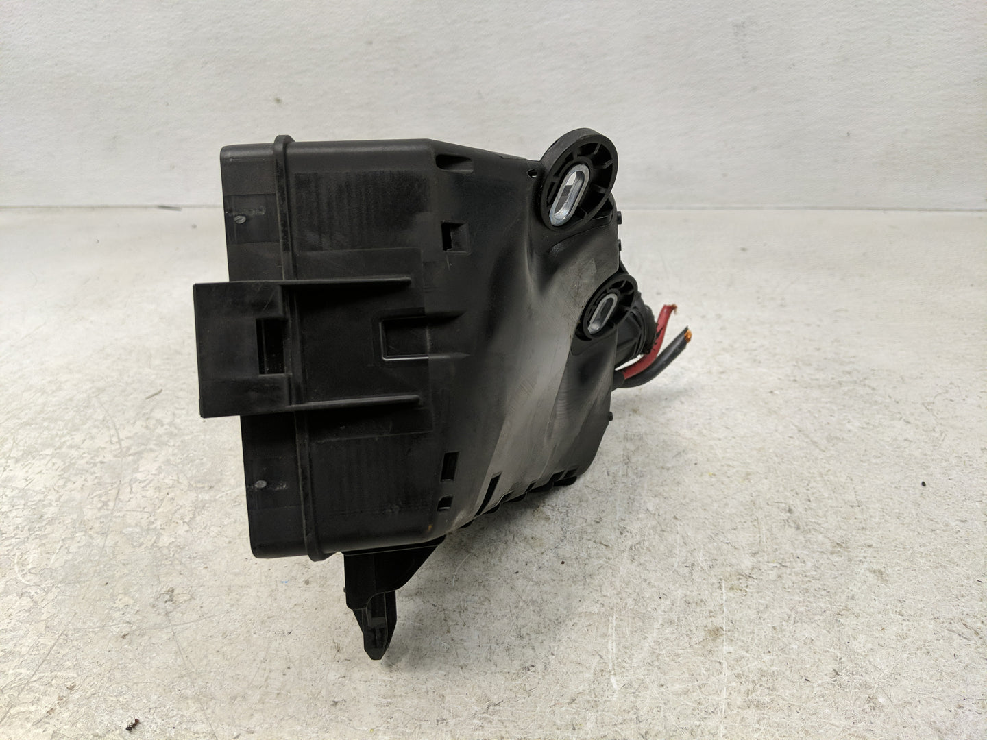 2015-2019 Volkswagen Gti Fusebox Fuse Box Panel Relay Module Fits Fits 2015 2016 2017 2018 2019 2020 2021 2022 OEM Used Auto