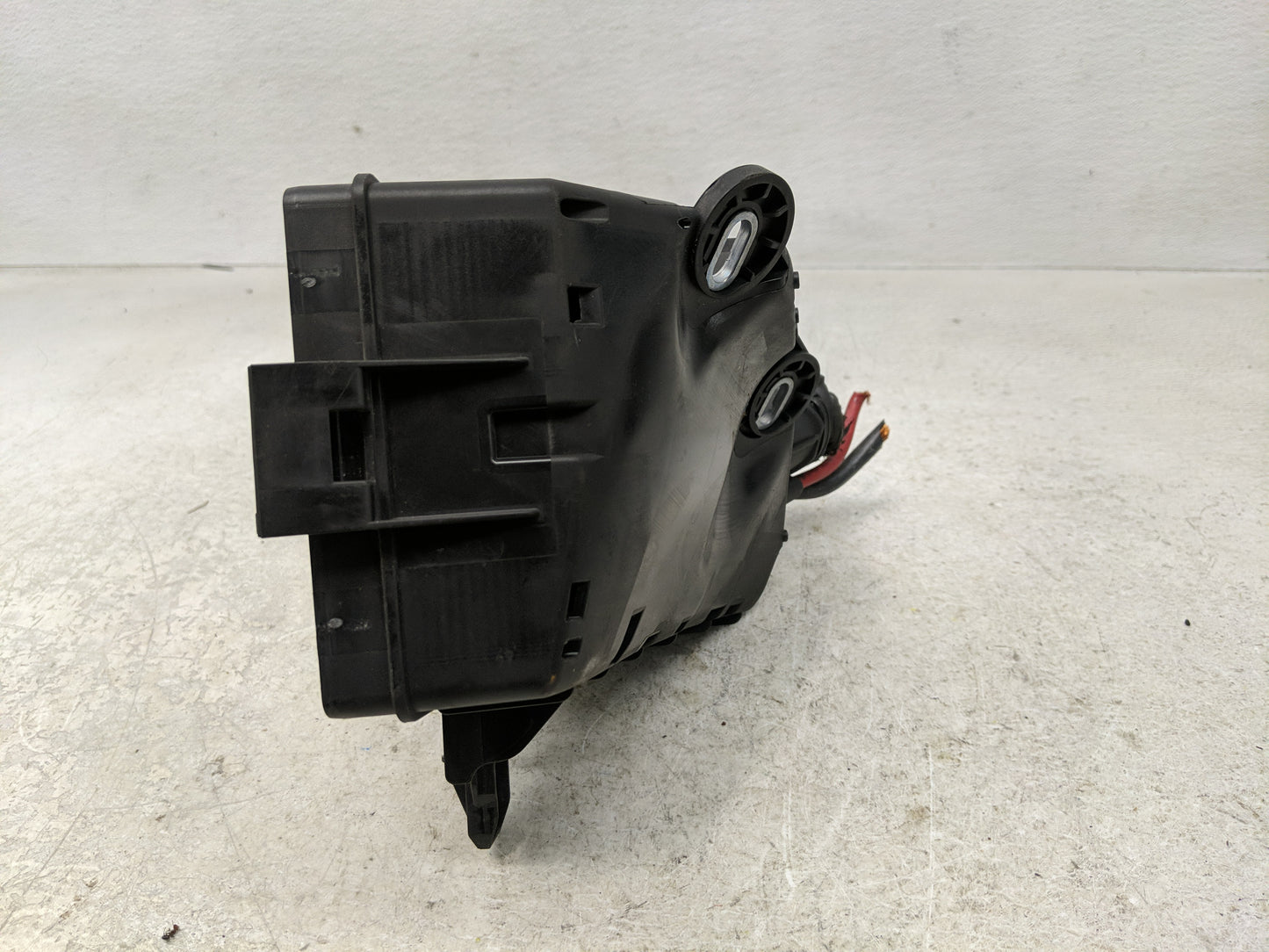 2015-2019 Volkswagen Gti Fusebox Fuse Box Panel Relay Module Fits Fits 2015 2016 2017 2018 2019 2020 2021 2022 OEM Used Auto