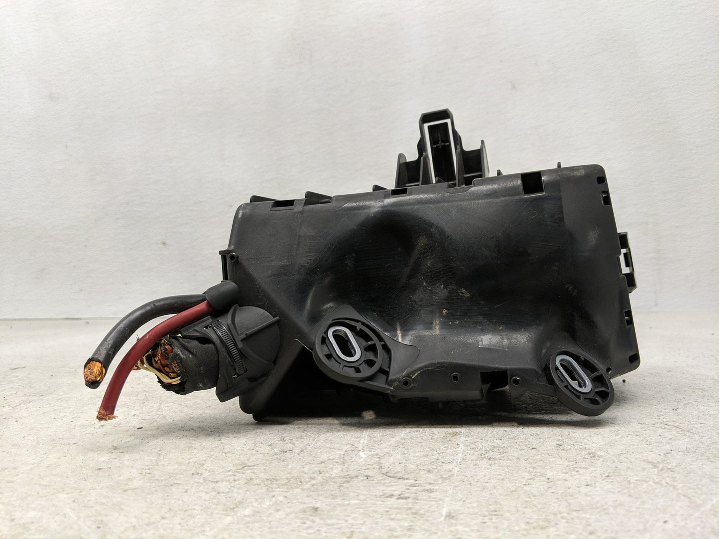 2015-2019 Volkswagen Gti Fusebox Fuse Box Panel Relay Module Fits Fits 2015 2016 2017 2018 2019 2020 2021 2022 OEM Used Auto