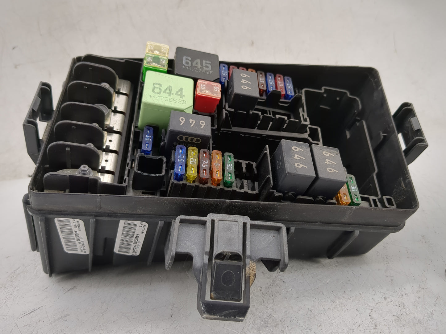 2015-2019 Volkswagen Gti Fusebox Fuse Box Panel Relay Module Fits Fits 2015 2016 2017 2018 2019 2020 2021 2022 OEM Used Auto