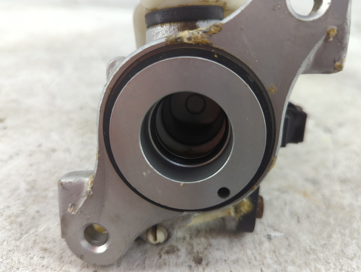 2015-2019 Volkswagen Gti Brake Master Cylinder 1515641 - Oemusedautoparts1.com